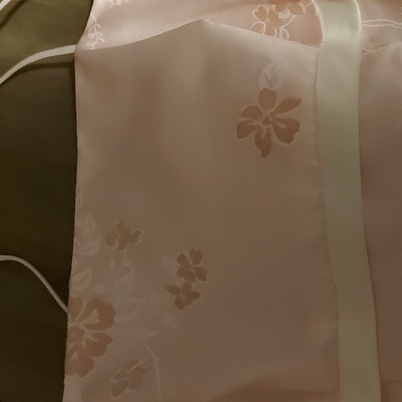 Pink full length prom - Picture 2 of 7